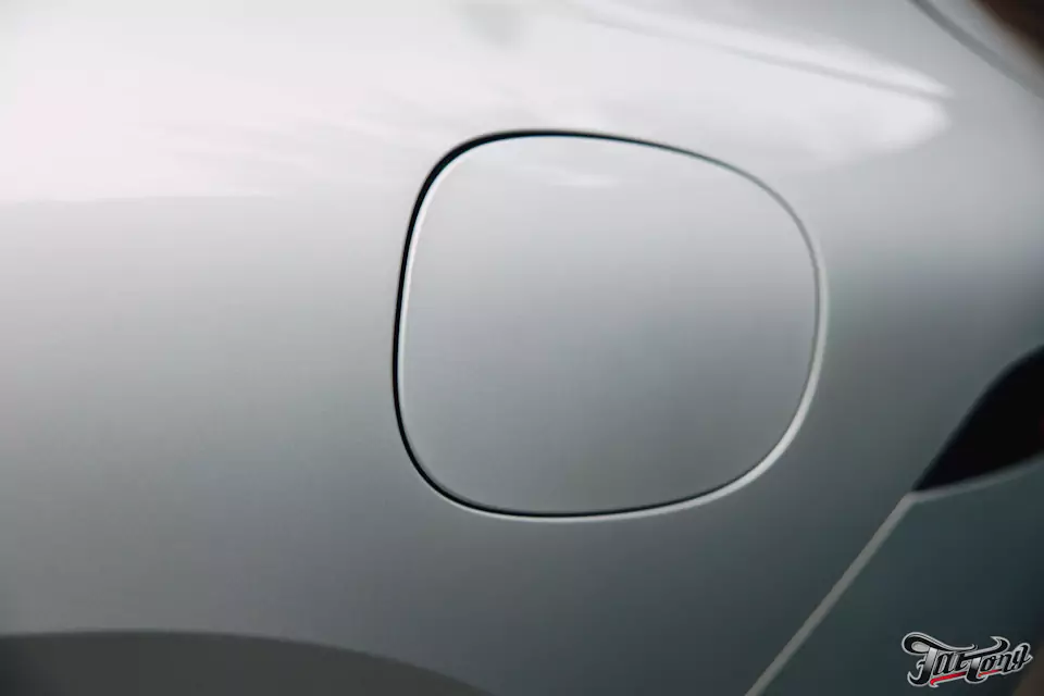 Забронировали Changan Qiyuan A06 прозрачным полиуретаном и защитили черный глянец экстерьера